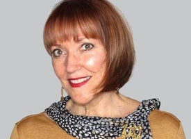 <strong>STEPHANIE</strong>